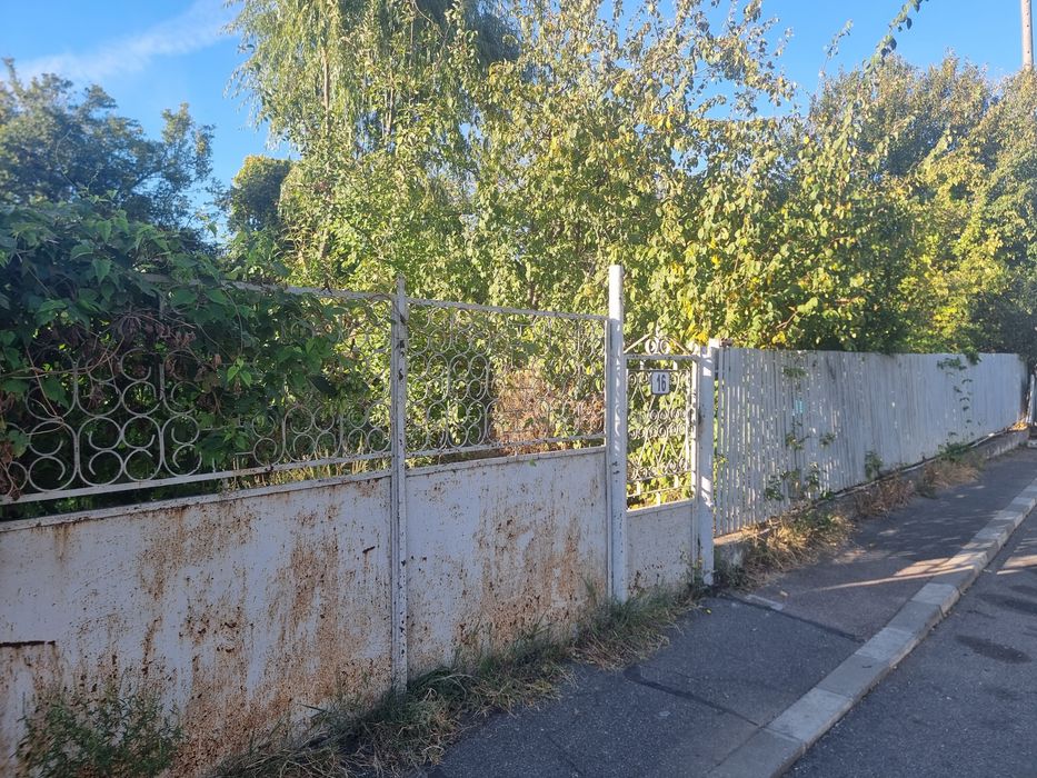 Teren de vânzare zona dotată