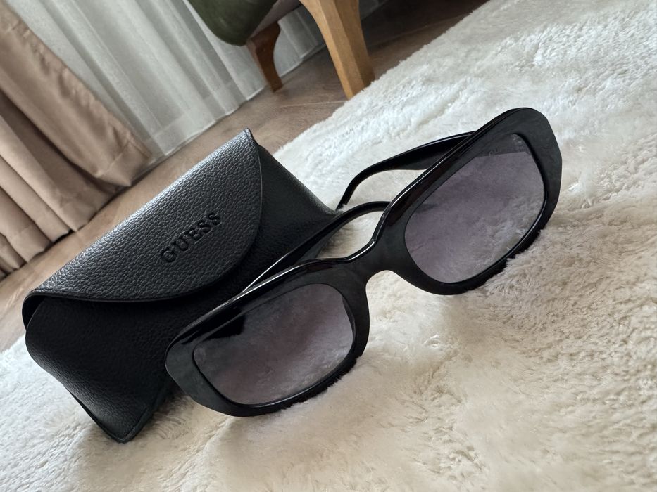 Очила Guess