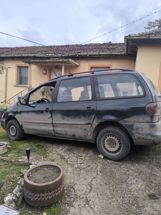 Ford Galaxy на части