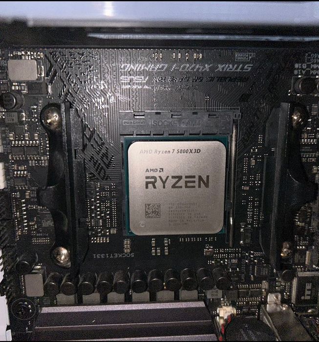 ryzen 7 5800x second hand si noi de vanzare • Anunturi • OLX.ro