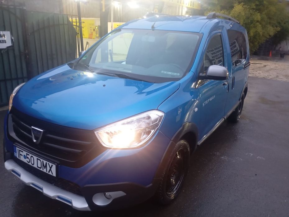 Vând Dacia Dokker Stepway