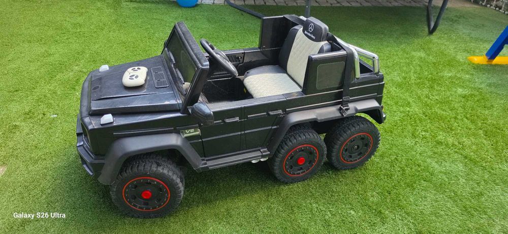 Детска електрическа кола Mercedes 6х6