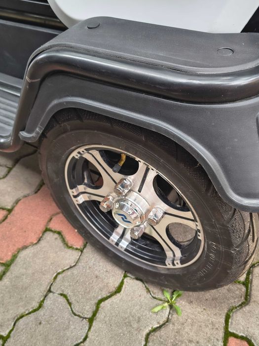 Vind tricicleta Neo Mobi A6 Ta 5 stare buna inmatriculata cu acte la zi cu 100 km la bord