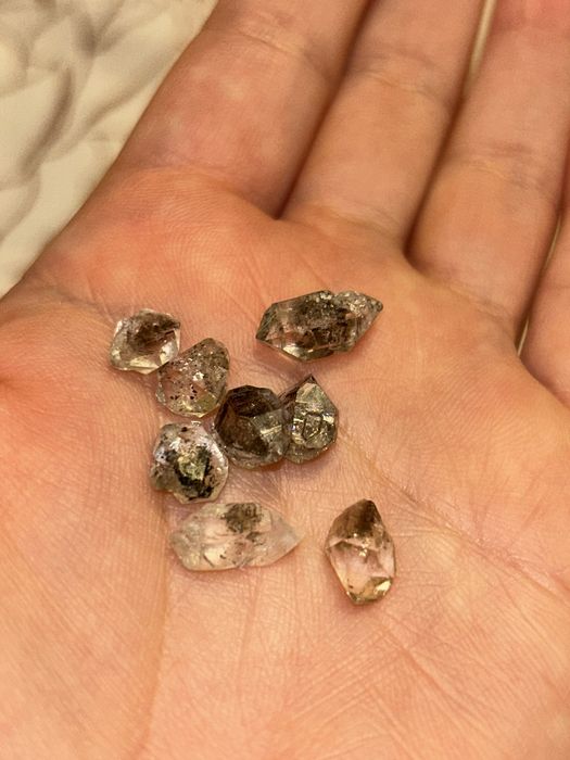 Камни Херкимерские кварцы, хрусталь