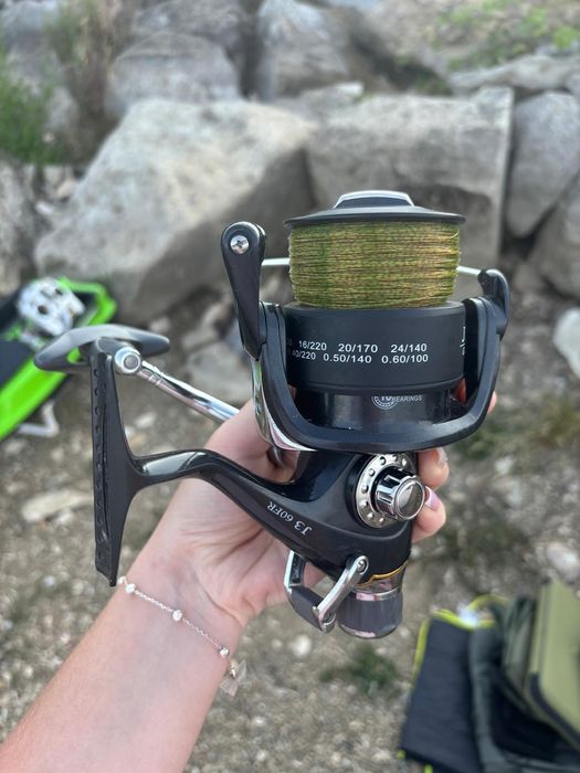 Vând mulinete WIND BLADE