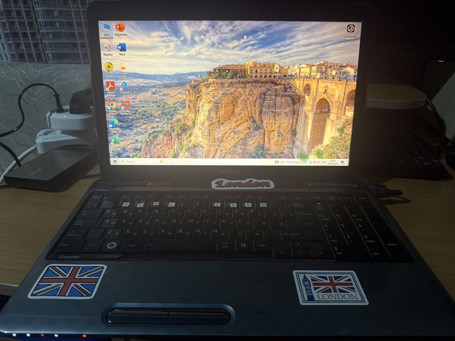 Продаю ноутбук Toshiba