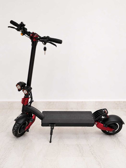 Trotineta electrica dual motor 2600w60v15ah Adrenalina la accelerare