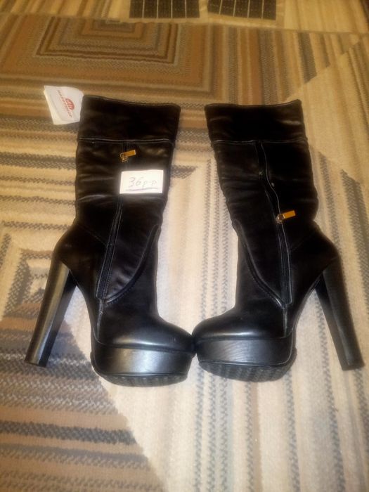 Сапоги  и туфли женские новые