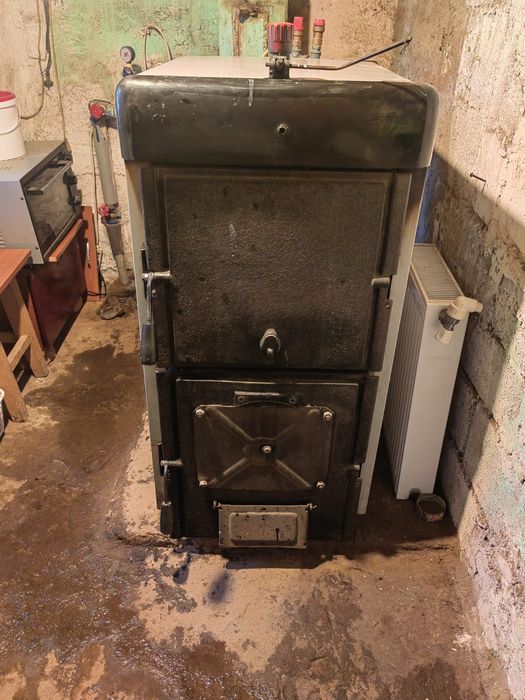 Centrala termica 30 kw  pe lemne/cărbune + peleți
