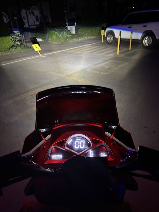 Мопед Скутер Макси Лия