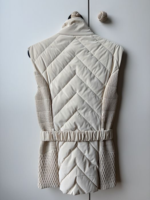 Елек с еластичен колан Guess