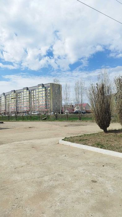 Продам коттедж в  центре города в 12 мкр