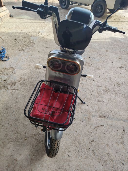 Skuter sotiladi yoki telga obmn Samsung 22 23 ultraga  141 klamert yuj