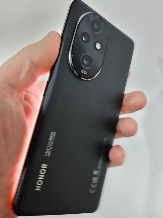 Honor 200 Pro 512 Gb 12 Gb impecabil.