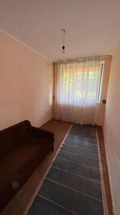 Уй сотилади 1этаж 4 хонали