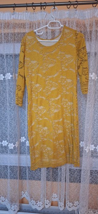 De vânzare rochie dama