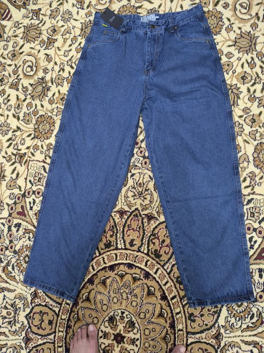 Продается мужские джинсы