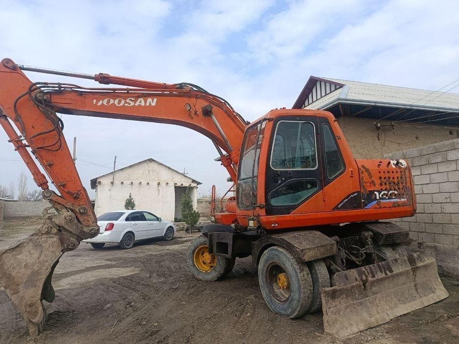 Ekskavatr Doosan