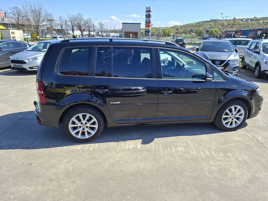 VW Touran, an 2010,1400 benzină, 140 cp,euro 5