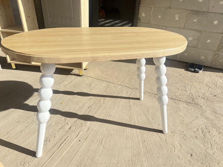 Продам стол из натурального дерева