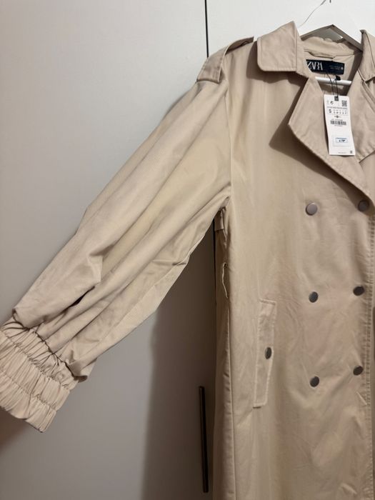 Trench de primavara bej camel cu maneci bufante midi Zara marimea S