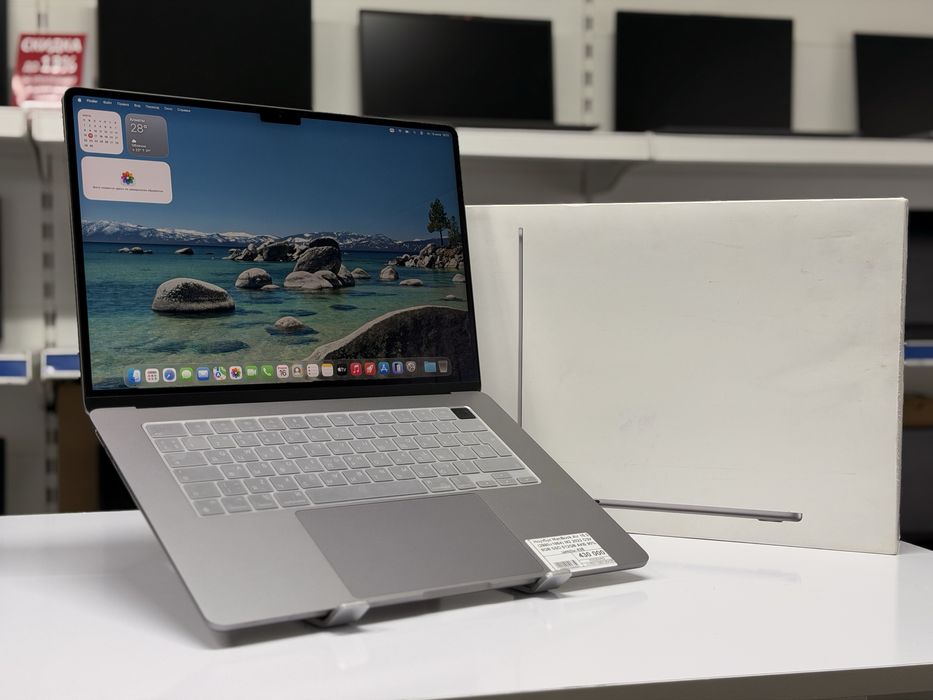 MacBook Air M2 2023