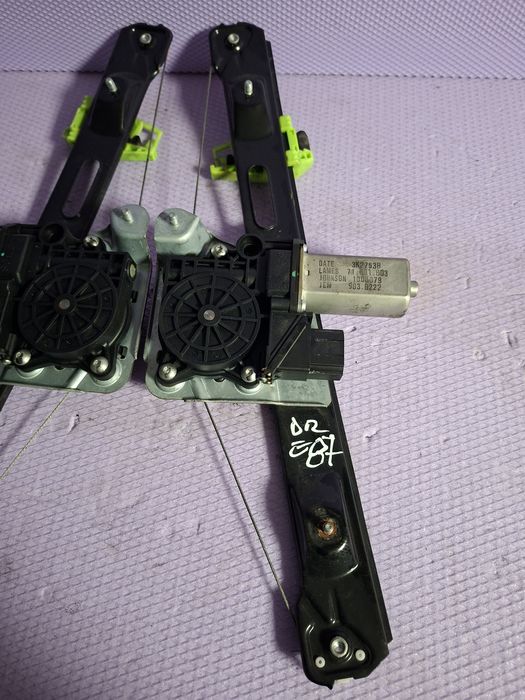 Macara geam spate completa BMW E87 Originala verificata