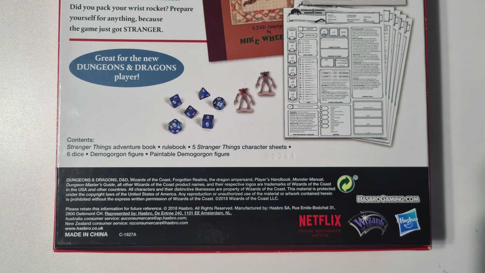 Dungeons & Dragons Set – Stranger Things (нова бордова игра]