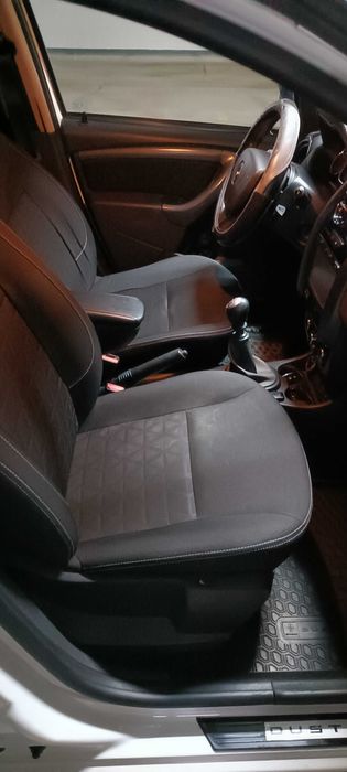 Автомобиль Renault Duster