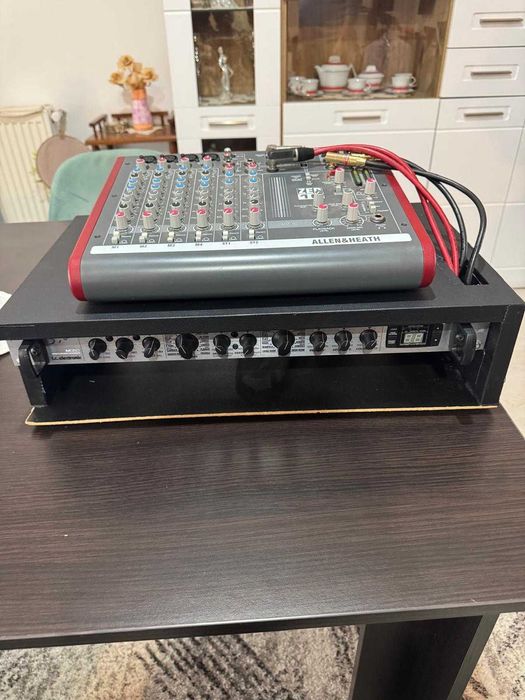 Vand Mixer Allen&Heath Zed-10 (cu sau fara efect TC Electronic M350)