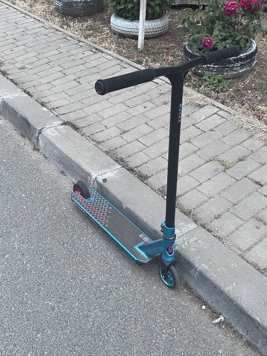 Trotineta slamm de park