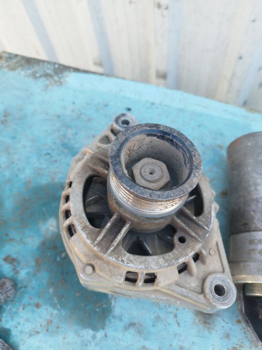 Продам стартёр и генератор ваз 2110