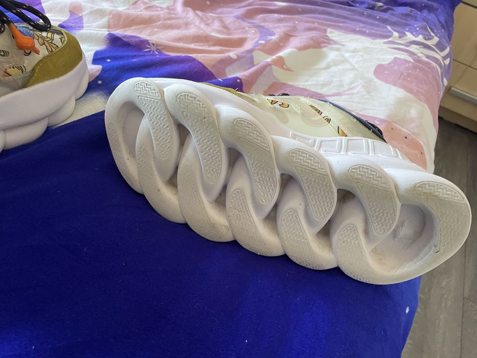 Vand versace chain reaction