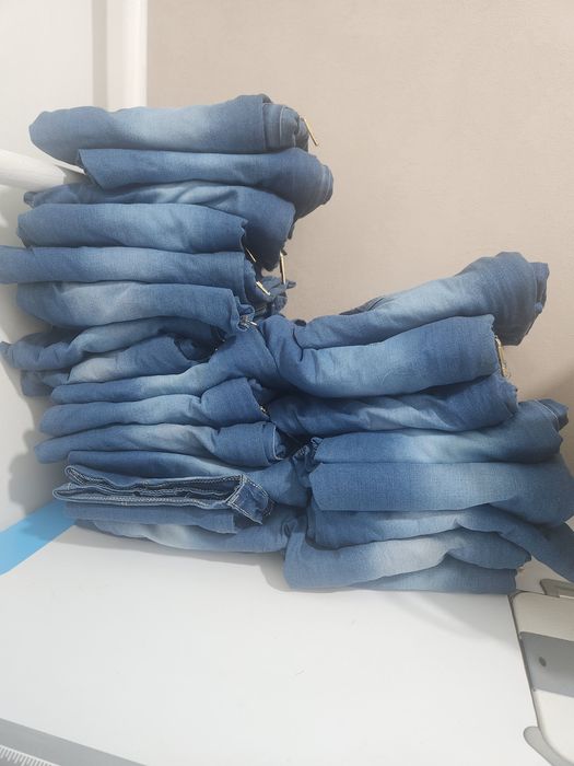 Продам новые джинсы