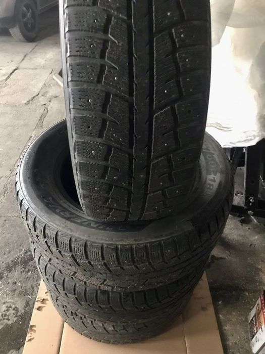 Продается комплект шин 265/60/18