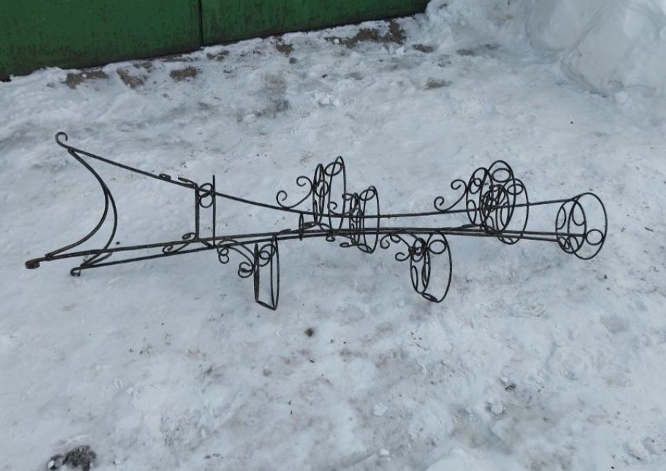 Цветочник. Подставка для цветов.