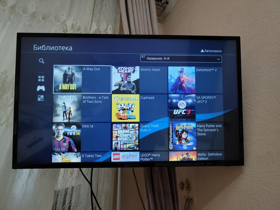 Продаю Sony playstation 4