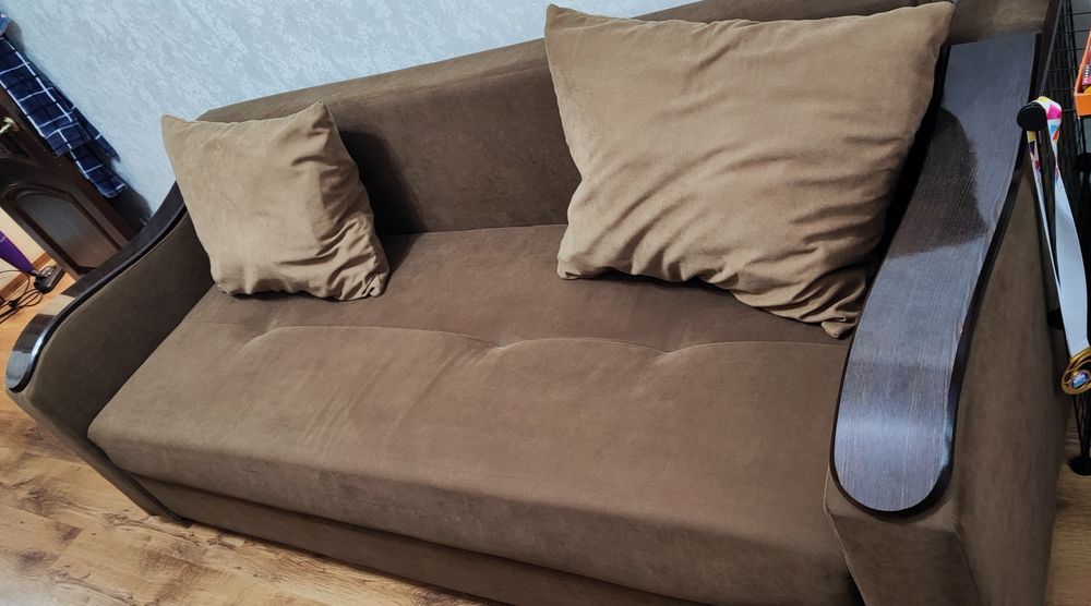 Продам диван в отличном состоянии