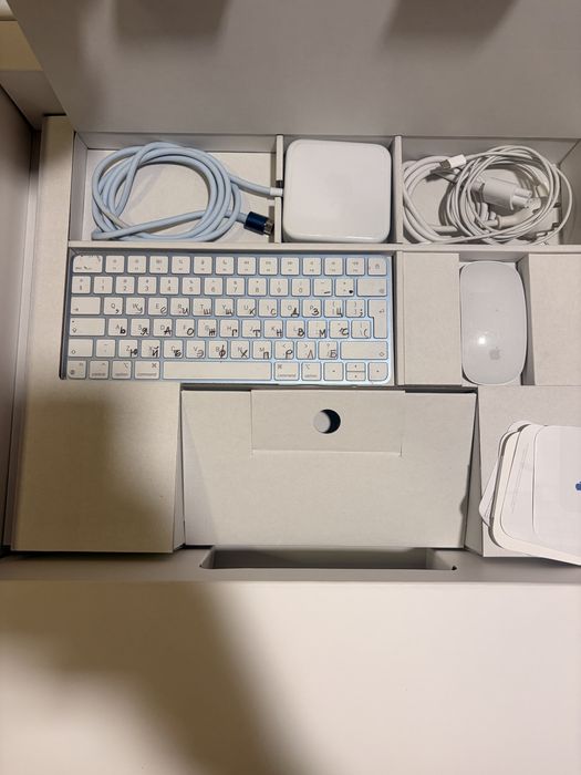 Apple iMac 24" (Blue, M1 Chip)