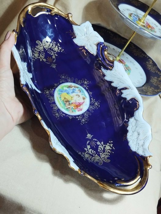 Мадонна ваза, этажерка, фруктовница кобальт