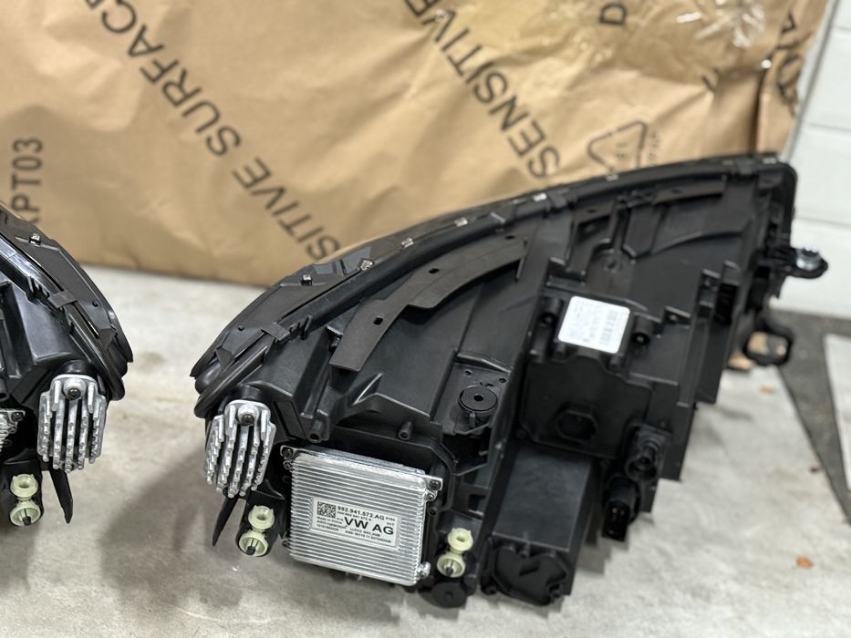 Faruri Vw Tiguan far stanga Tiguan far dreapta Tiguan