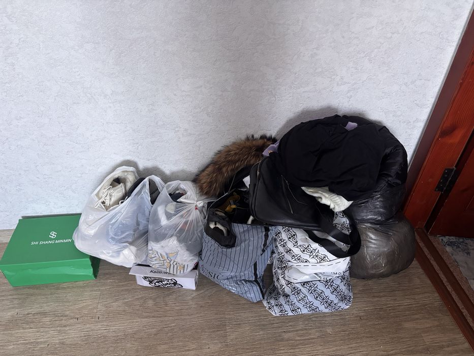 Вещи без разбора + санки в подарок