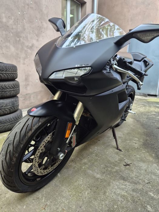 Ducatti 848 Evo Dark Edition
