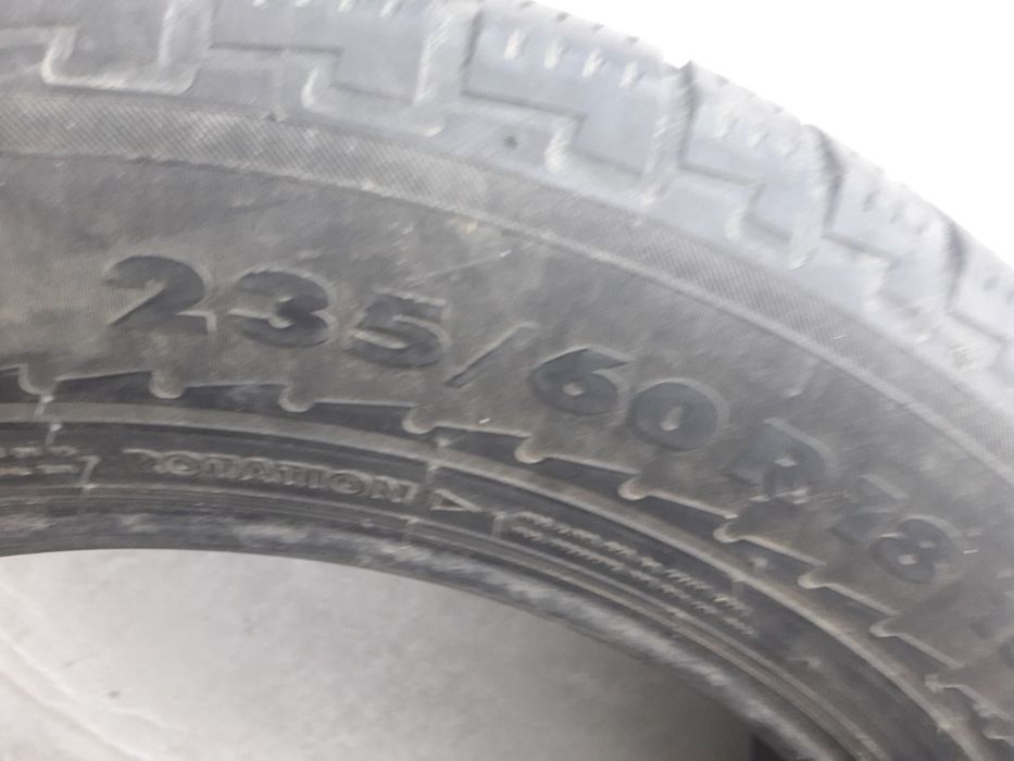 Зимние резины 235/60/R18