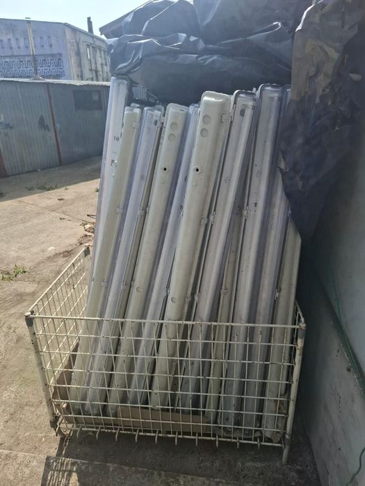 Lampi pentru iluminat industrial