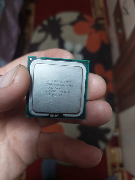 Componente PC procesoare și memorii ram ddr-2