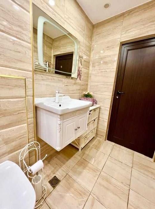 Продава се Тристаен апартамент в София, Борово - 118 кв.м за 1509 €/кв.м - Снимка #5