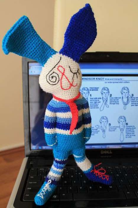 Picasso Hare amigurumi, unicat