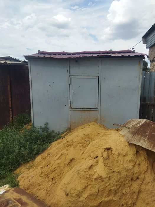 Продам Железный киоск