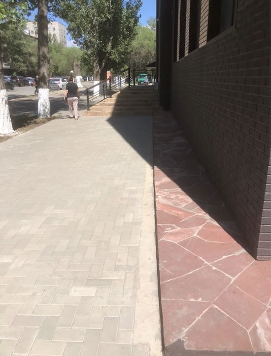 Камень Плитняк в Астане